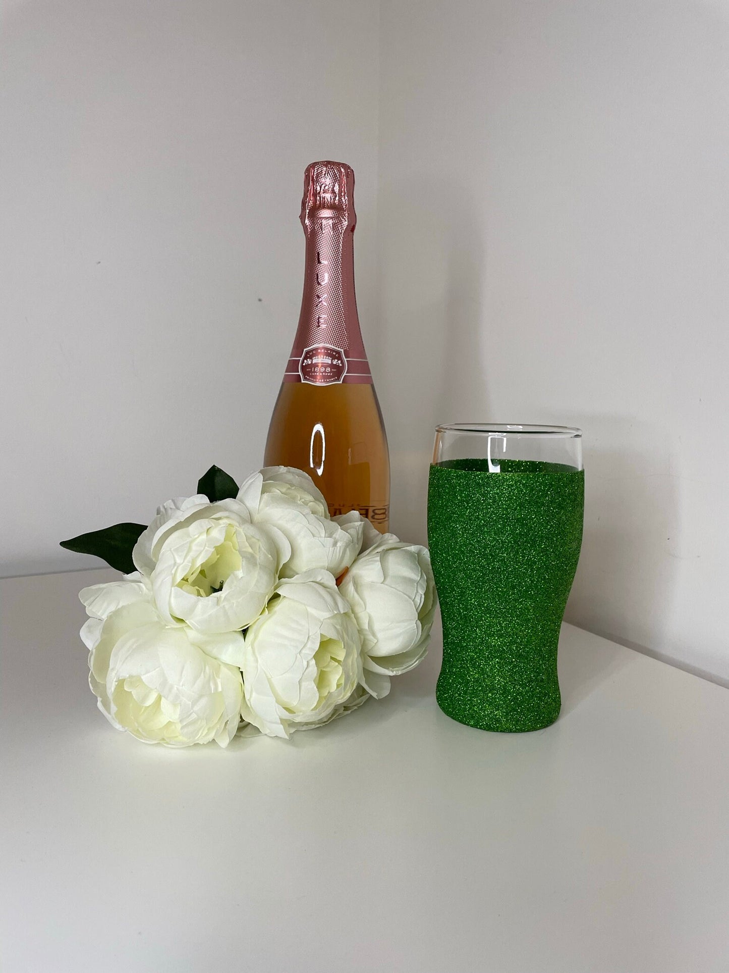 Glitter Beer Glass, Glitter Glasses for the Perfect Gift, Gifts for all Occasions, Birthdays, Wedding Gifts, Parties, Bridal and Hen Gifts