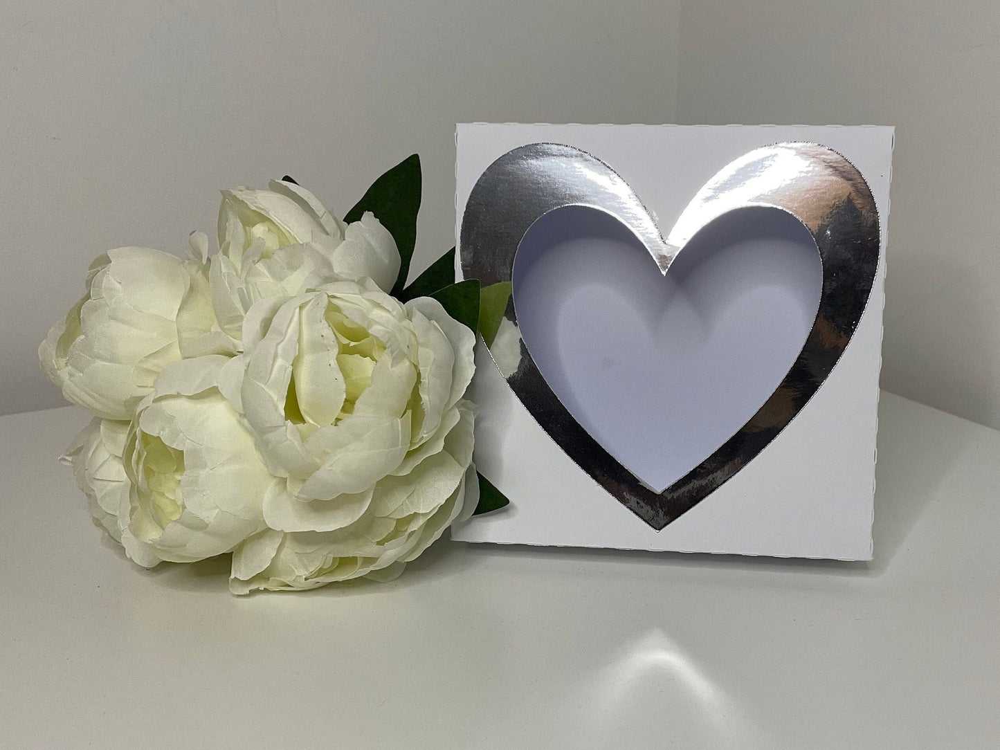 Stylish Oversized Heart Shaped Topper Gift Box, Gifts for all Occasions, Valentines and Mother's Day