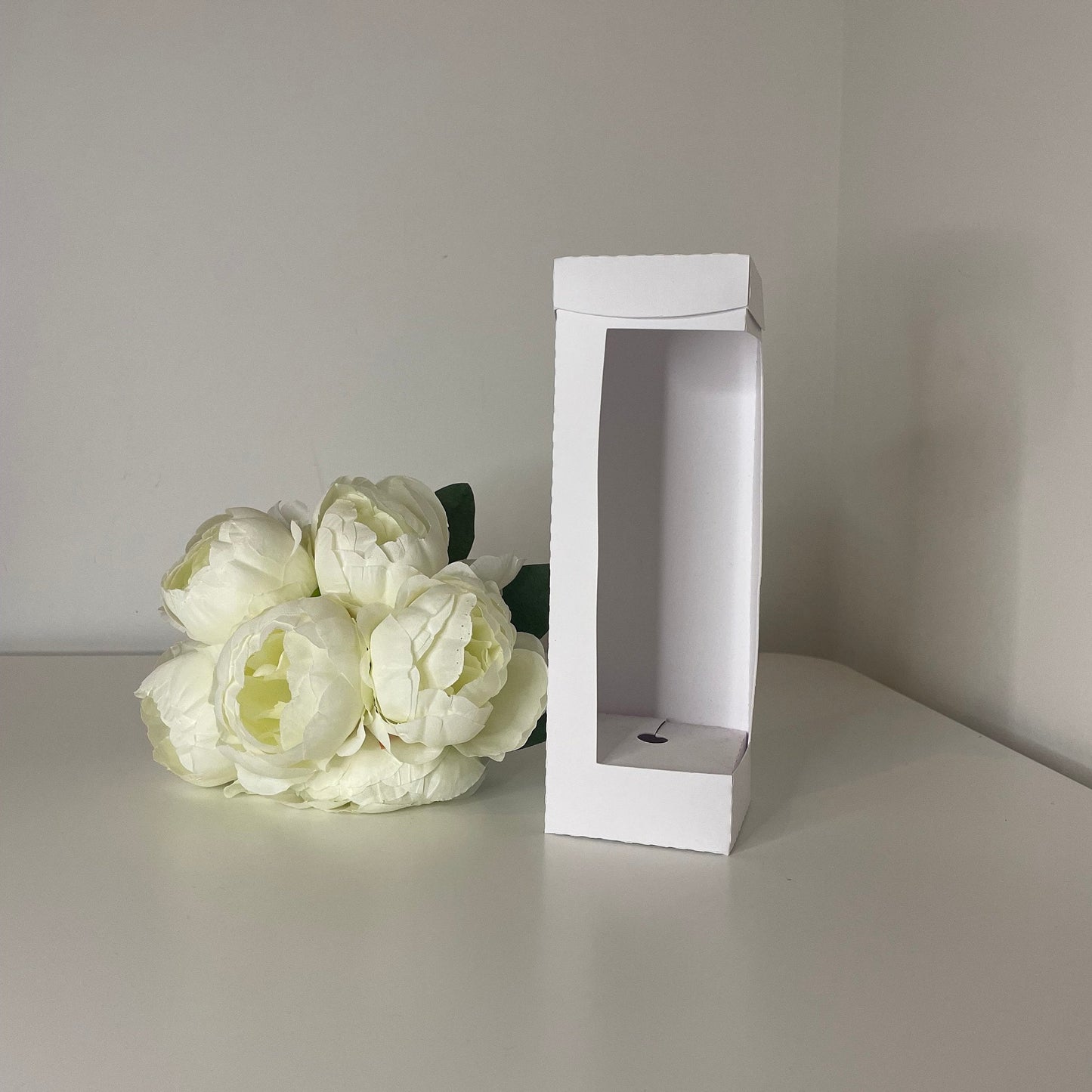 Prosecco Flute Gift Box Holder, Great for Champagne Coupes, Prosecco Glasses, Gift Box for your Personalised Glasses.