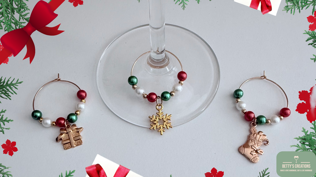 Snowflake, Christmas Glass Charms, Great for Christmas Dinner Places, Gifts or Party Favours, Wine Glass Charms