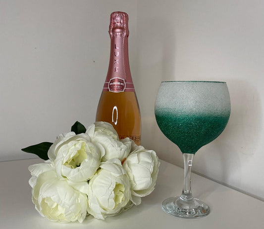 Ombré Glitter Glasses, Personalise Glitter Glasses for the Perfect Gift, Gifts for all Occasions, Birthdays, Weddings, Parties, Gifts