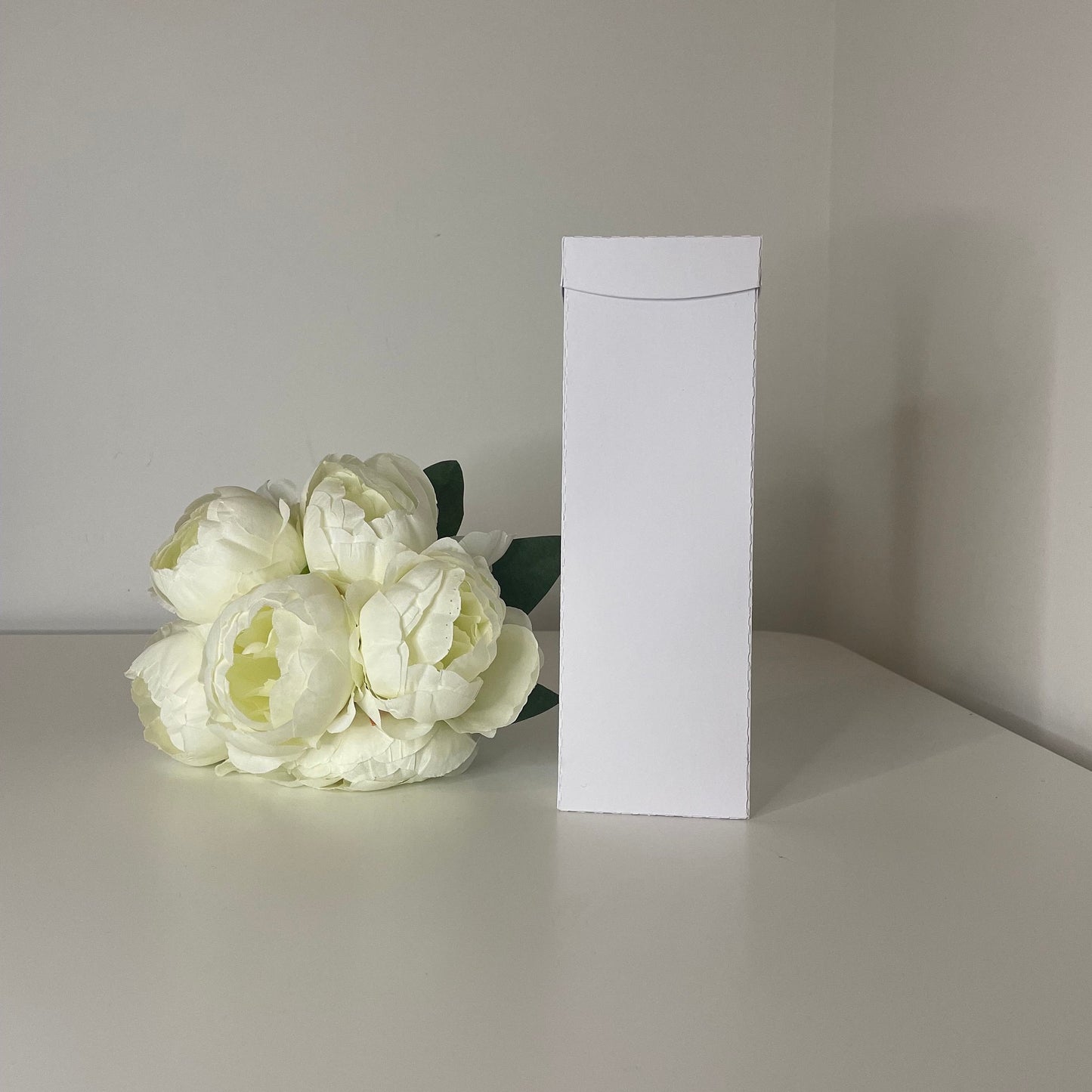 Prosecco Flute Gift Box Holder, Great for Champagne Coupes, Prosecco Glasses, Gift Box for your Personalised Glasses.